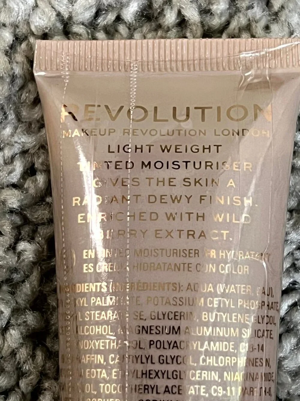 Revolution Superdewy Tinted Moisturiser Caramel 55 Ml